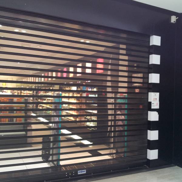 Quel type de rideau métallique choisir pour sécuriser son commerce à Marseille ?