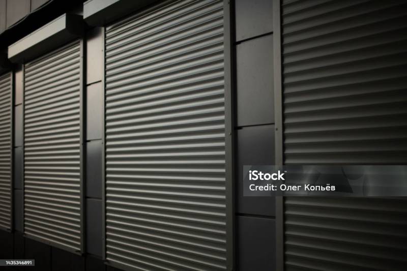 Pourquoi installer un rideau métallique pour sécuriser votre commerce à Marseille et ses environs ?