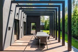 Installation d'une pergola dans votre maison à Marseille 13004